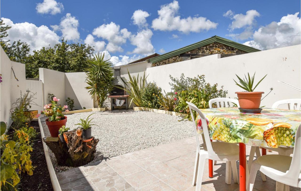 2 Bedroom Lovely Home In St Avaugourd Des Lande Saint-Avaugourd-des-Landes المظهر الخارجي الصورة